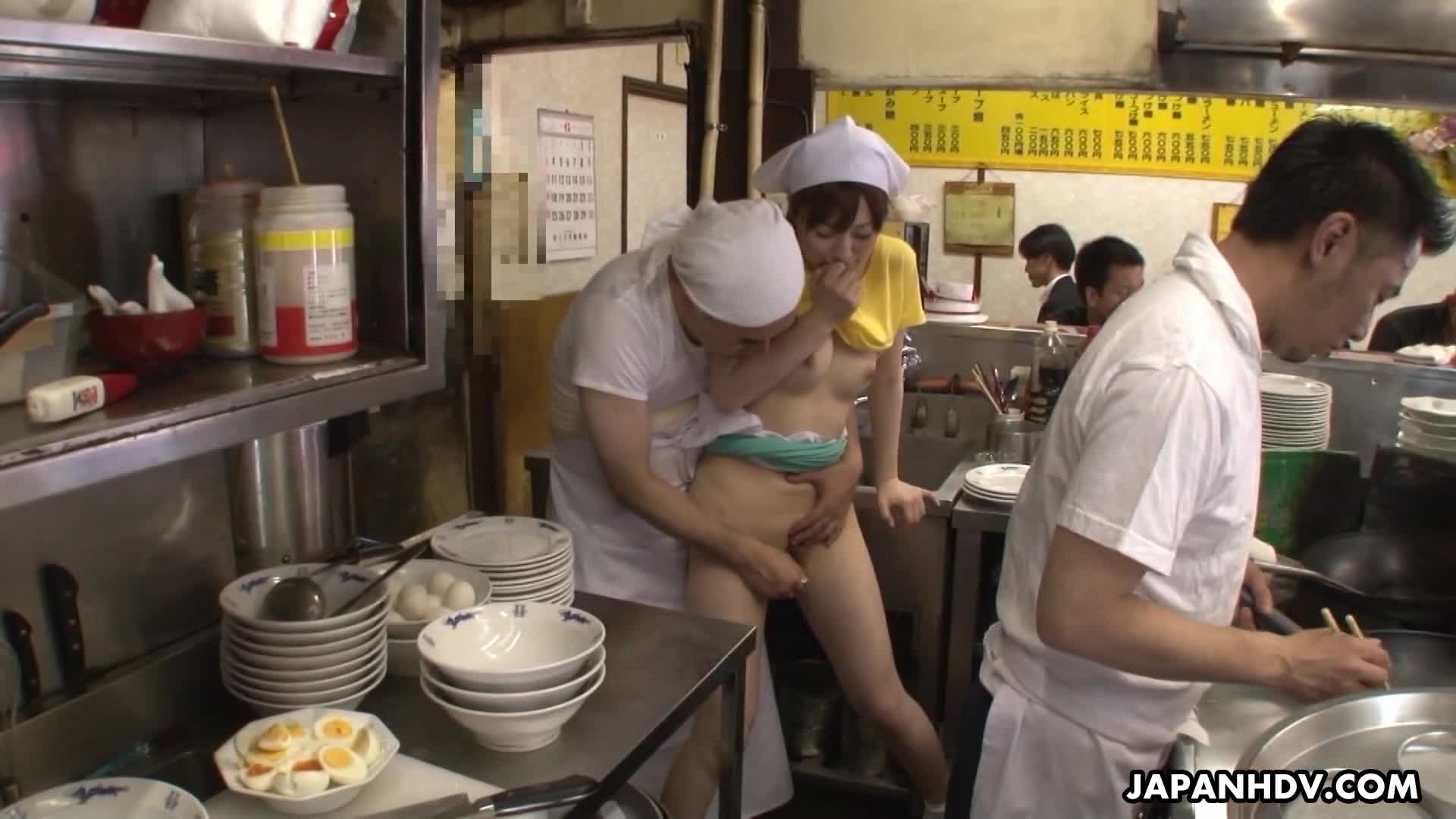 japon femme di dapur